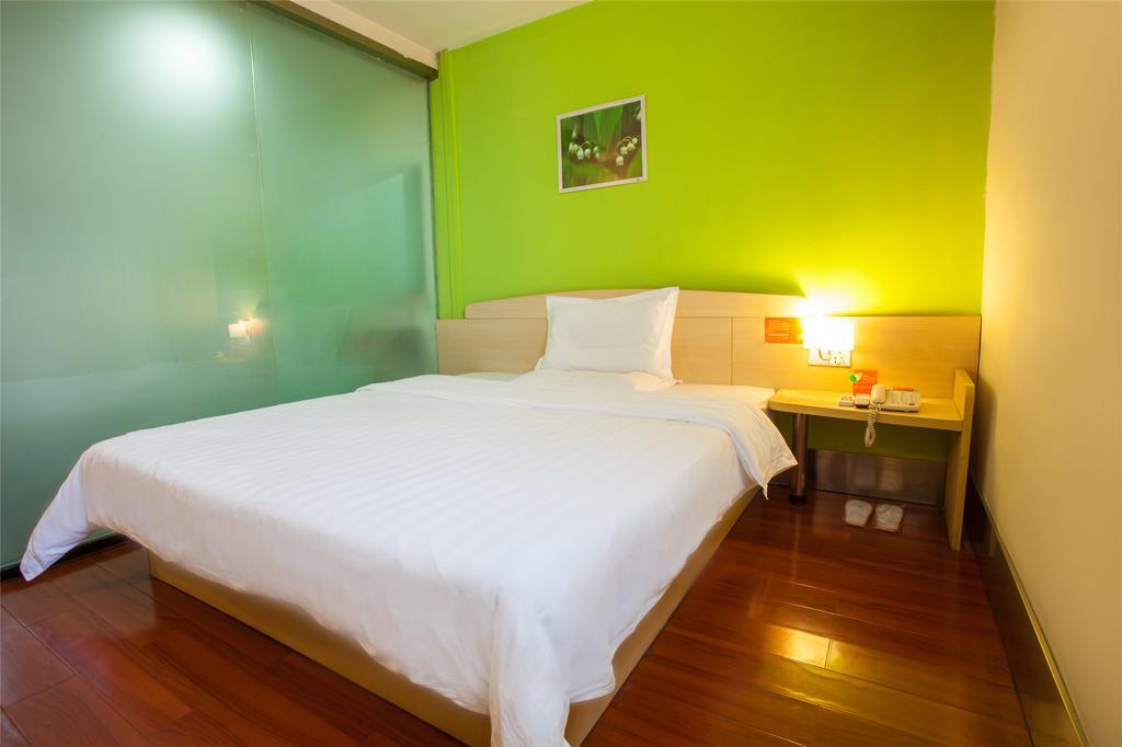 7Days Inn Shanghai Caobao Road Metro Station Kamer foto