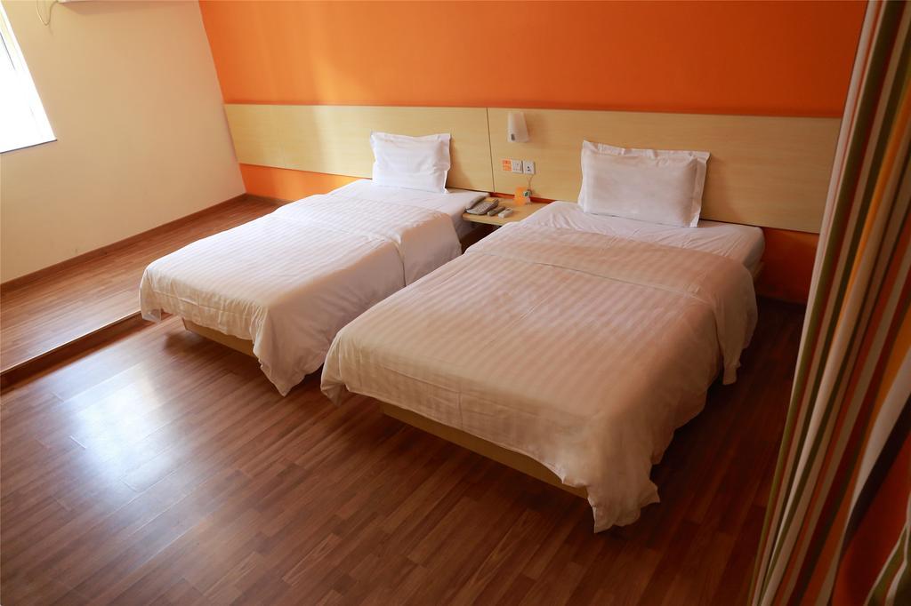7Days Inn Shanghai Caobao Road Metro Station Kamer foto