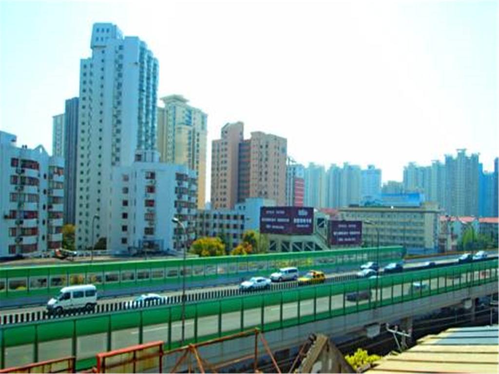 7Days Inn Shanghai Caobao Road Metro Station Buitenkant foto